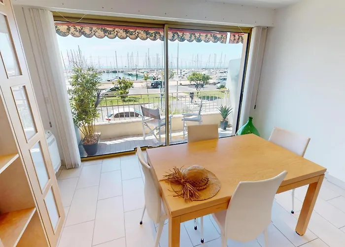 Spacieux 2p Renove Face Avec Terrasse Et Garage - Fr-1-196-381 Διαμέρισμα